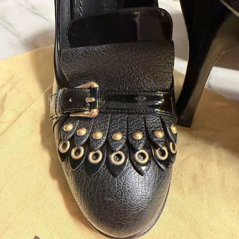 Vintage Louis Vuitton Black Heels- AUTHETICATED - Picture 4 of 15